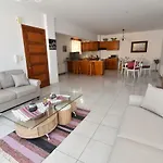 Kos Family House Lejlighed *